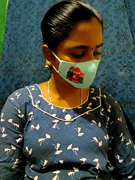 mini-queen online show from September 2025 05:18:02 PM