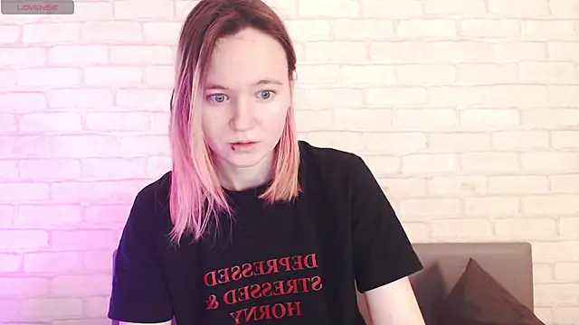 Ericha Stone online show from April 2026 01:53:01 AM