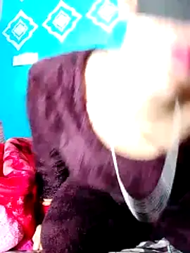 Pahadi couple online show from November 2025 05:39:02 AM