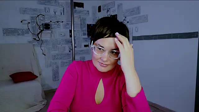 LauraDavidsons online show from October 2025 04:26:01 PM