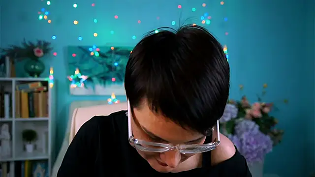 LauraDavidsons online show from February 2026 05:47:02 PM