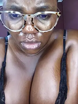 TheSpiceyQueen online show from April 2026 06:47:02 AM