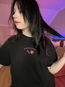 YourLittleDevil online show from March 2026 05:26:02 AM