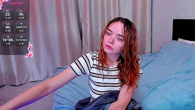 JanetShy online show from September 2025 07:10:02 AM