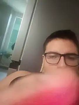 Snapshot of Bhuaman chatting on October 2025 02:18:02 PM Bhuaman online show from October 2025 02:18:02 PM