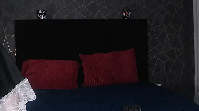 zoey stonee online show from October 2025 07:48:01 PM