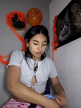 AmberGold- online show from October 2025 10:52:02 AM