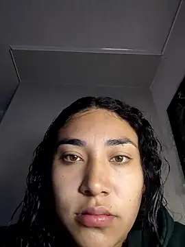 Snapshot of AmberGold- chatting on January 2026 08:39:02 AM AmberGold- online show from January 2026 08:39:02 AM