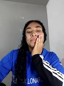 Snapshot of AmberGold- chatting on January 2026 09:03:02 AM AmberGold- online show from January 2026 09:03:02 AM