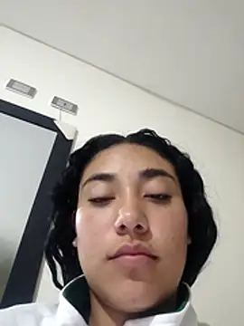 Snapshot of AmberGold- chatting on March 2026 05:35:02 AM AmberGold- online show from March 2026 05:35:02 AM