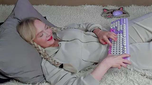 Snapshot of AlishaSe7enthAngel chatting on February 2026 05:00:02 AM AlishaSe7enthAngel online show from February 2026 05:00:02 AM