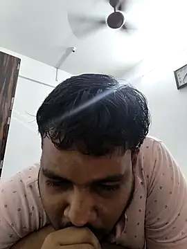 Snapshot of vinay_smalldick chatting on June 2026 02:06:02 PM vinay smalldick online show from June 2026 02:06:02 PM
