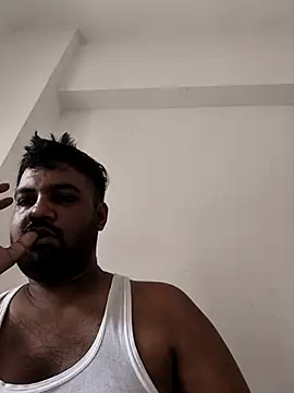 Snapshot of vinay_smalldick chatting on July 2026 03:45:02 AM vinay smalldick online show from July 2026 03:45:02 AM
