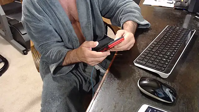 billy471 online show from April 2026 05:37:01 PM