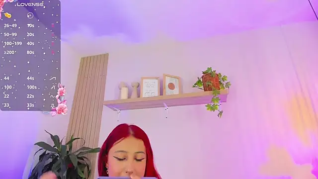 Cristalfoxy  online show from December 2025 07:45:02 PM