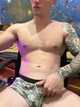 fronkie9384 online show from March 2026 07:06:02 PM