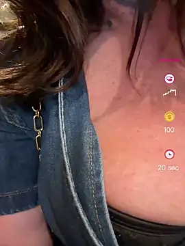 Snapshot of IrishmilfAnna chatting on May 2026 09:00:01 PM IrishmilfAnna online show from May 2026 09:00:01 PM