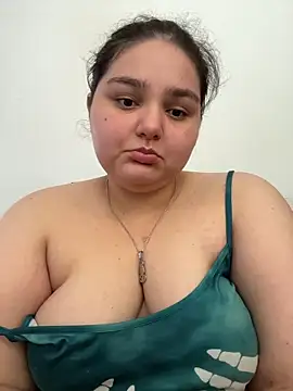 PortuPAWG online show from May 2026 07:04:01 PM