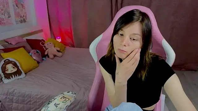 EllinEverly online show from July 2026 08:22:01 PM