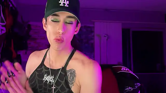 xoFrankie online show from January 2026 04:39:01 AM