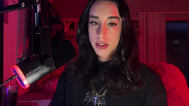 xoFrankie online show from April 2026 02:36:02 AM