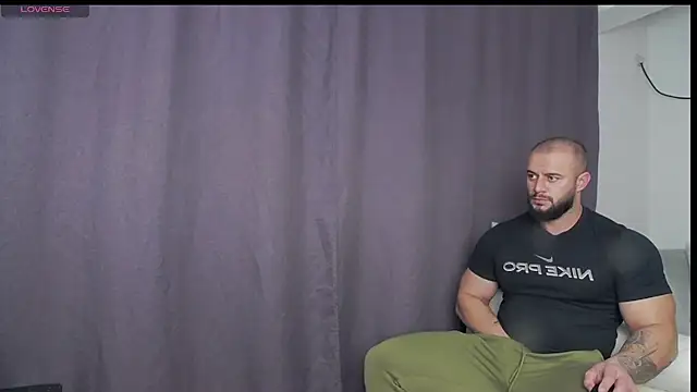 RickyMiami1 online show from November 2025 06:52:02 PM