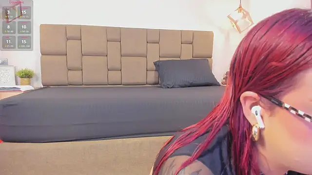 Snapshot of Julieth_Rojas chatting on February 2026 04:11:01 AM Julieth Rojas online show from February 2026 04:11:01 AM