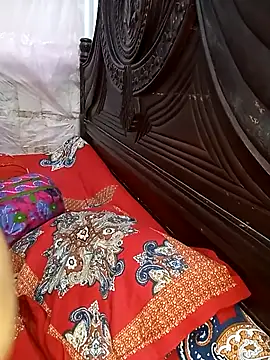 Snapshot of Tanisha-Chy chatting on October 2025 05:35:02 PM Tanisha-Chy online show from October 2025 05:35:02 PM