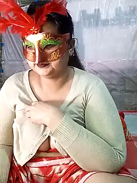 Snapshot of Tanisha-Chy chatting on December 2025 05:28:02 PM Tanisha-Chy online show from December 2025 05:28:02 PM