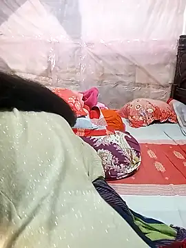 Snapshot of Tanisha-Chy chatting on December 2025 05:21:01 PM Tanisha-Chy online show from December 2025 05:21:01 PM