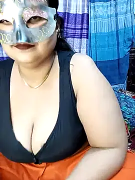 Snapshot of Tanisha-Chy chatting on February 2026 05:39:02 PM Tanisha-Chy online show from February 2026 05:39:02 PM