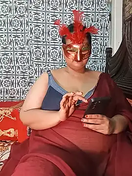 Snapshot of Tanisha-Chy chatting on July 2026 06:14:02 PM Tanisha-Chy online show from July 2026 06:14:02 PM