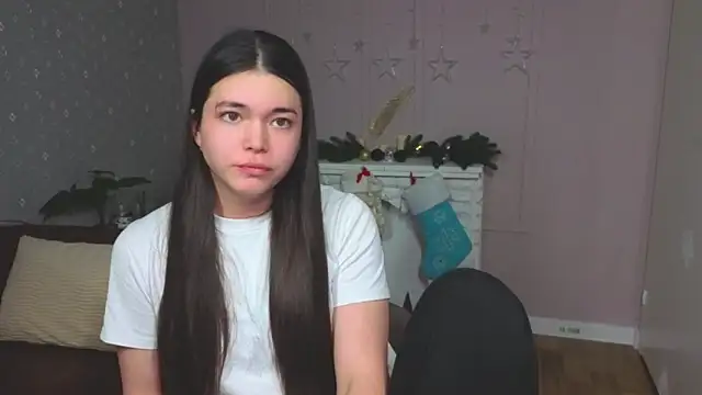 Albi Glow online show from January 2026 04:31:02 PM