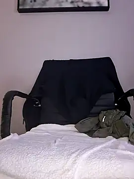 CinnaCakesss online show from January 2026 05:39:01 PM