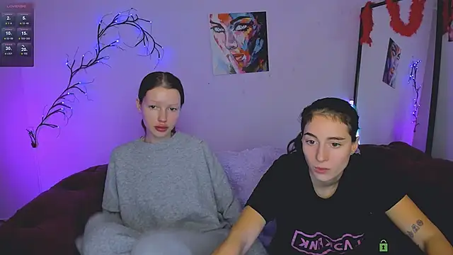 khloebeauty online show from December 2025 08:05:01 PM