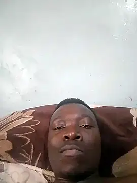 Snapshot of Mrhugeblack chatting on November 2025 09:11:02 AM Mrhugeblack online show from November 2025 09:11:02 AM