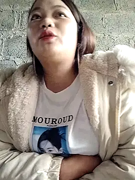 lusy-000 online show from November 2025 04:23:02 AM