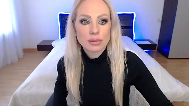 Tina Shines online show from November 2025 12:59:02 PM