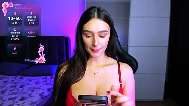 Veronica Larsson online show from November 2025 08:07:01 PM