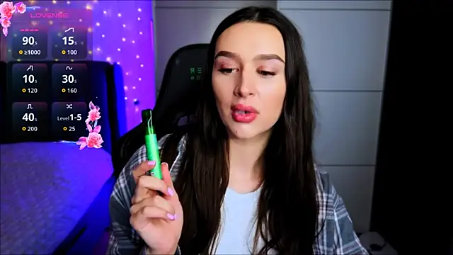 Veronica Larsson online show from February 2026 02:56:02 PM