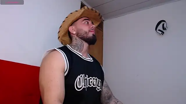 tommyblessd1 online show from October 2025 04:36:02 PM