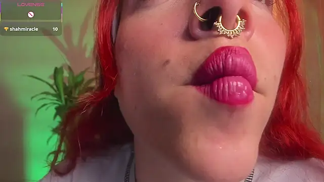 bri von dhara   online show from October 2025 01:00:02 PM