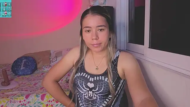 Aiilyn Ds online show from November 2025 05:21:01 AM