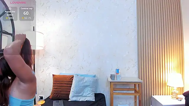 aliceandsia online show from February 2026 06:25:01 PM