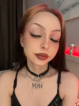 Lina Thornton  online show from December 2025 08:27:01 PM