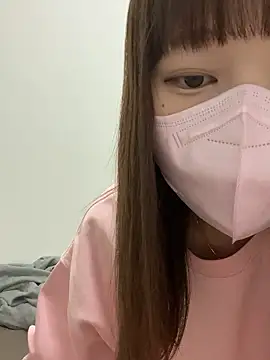 erokami36 online show from December 2025 04:13:02 PM