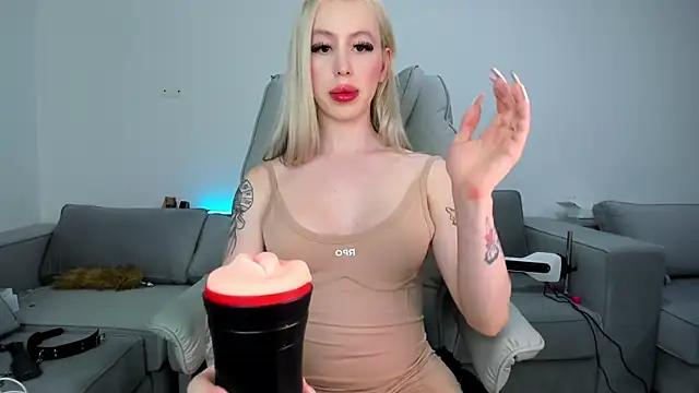 Sweet Soffi online show from December 2025 02:17:02 AM