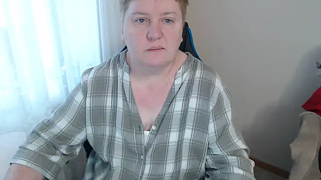 Bertie Adeline online show from November 2025 08:03:01 AM