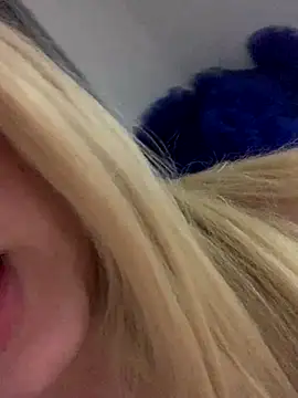 Snapshot of loiragoxtosinnha chatting on October 2025 11:57:01 PM loiragoxtosinnha online show from October 2025 11:57:01 PM