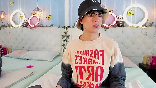 AleAurarashi online show from November 2025 02:55:02 AM